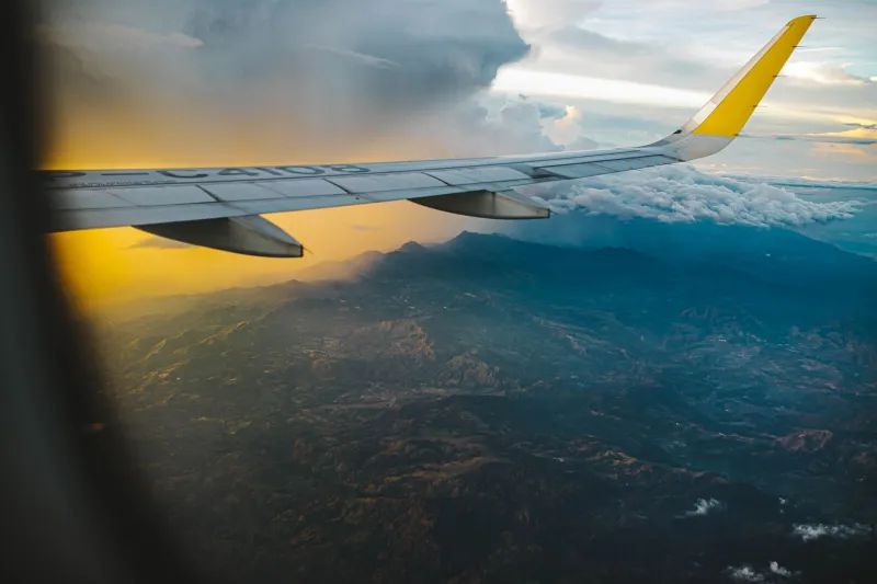 El Clima que Reescribe su Itinerario: Guía Operativa para Volar por Argentina sin Sorpresas Meteorológicas